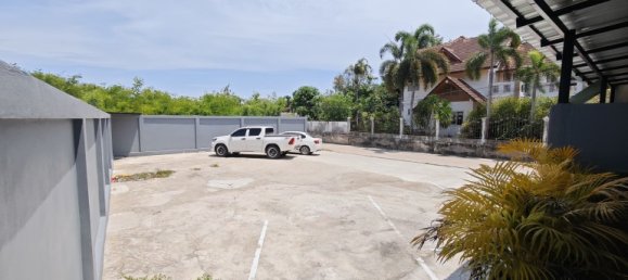 propriété commerciale à vendre à Pattaya, Chonburi, Eastern Thailand, Thailand № 152642 5