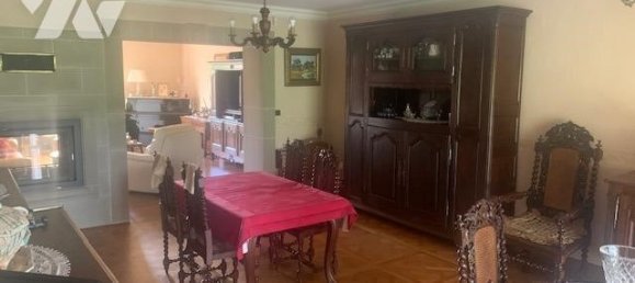 8 chambres Villa à Escles, France No. 220068 2