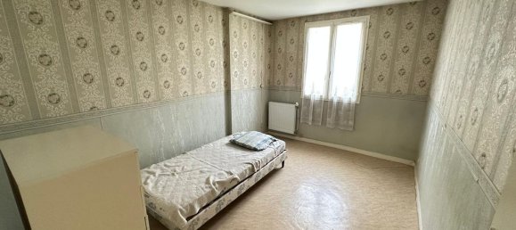 3 bedrooms House in Evry, France No. 163191 4