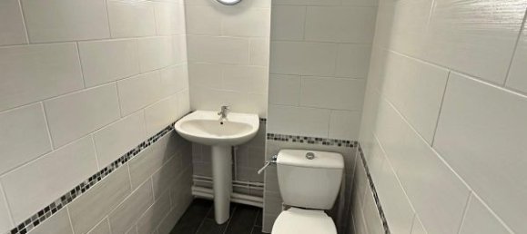 3 bedrooms House in Evry, France No. 163191 6