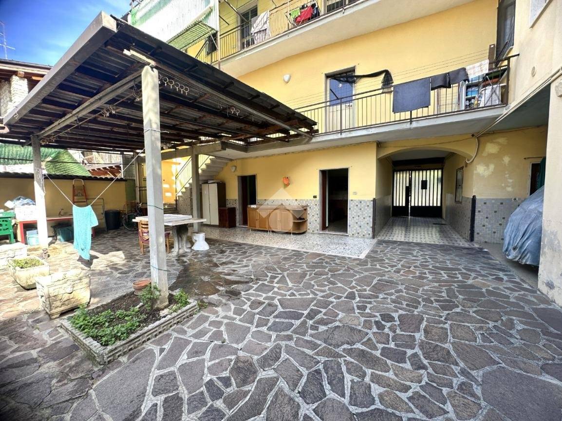 4 غرف نوم منزل في Grumello del Monte, Italy رقم 344052