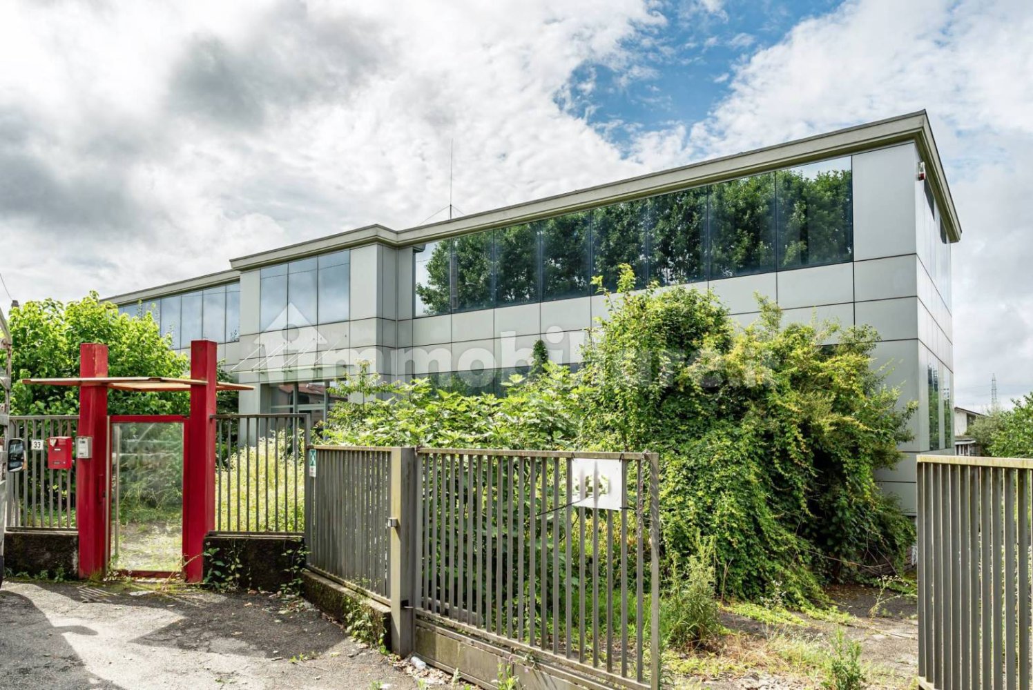 5 rooms Warehouse in Arosio, Italy No. 2379