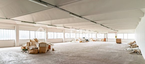 5 rooms Warehouse in Arosio, Italy No. 2379 8