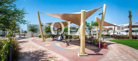 4 bedrooms Villa in Yas Island, UAE No. 25007 3