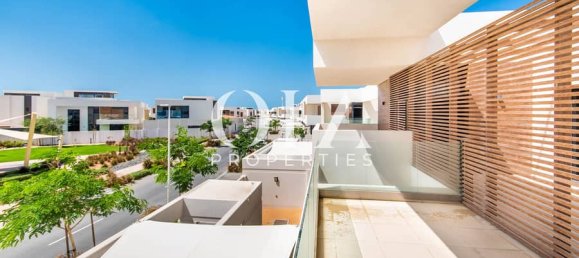 4 bedrooms Villa in Yas Island, UAE No. 25007 8