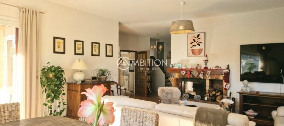 4 bedrooms Villa in Frejus, France No. 295647 10