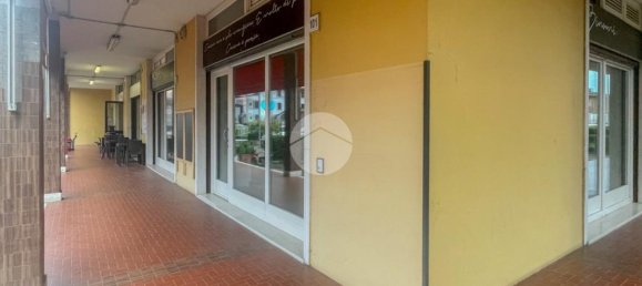 3 rooms Commercial property in Borgosatollo, Italy No. 123423 6