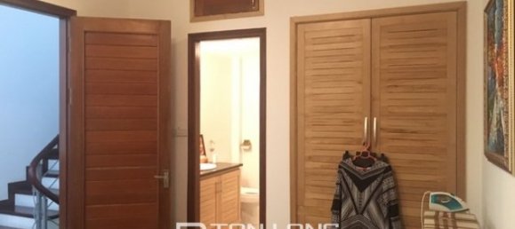 4 bedrooms House in Tay Ho, Vietnam No. 1959 8