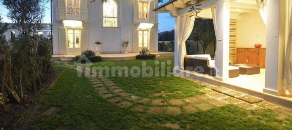 Villa de 5 dormitorios en Forte dei Marmi, Italy No. 38816 49