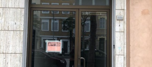 51m² Commercial property in Recanati, Italy No. 255014 2