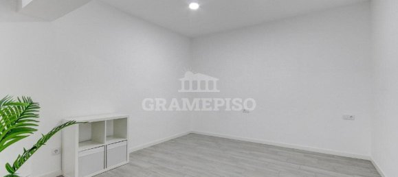  Commercial property in Mollet Del Valles, Spain No. 164019 3