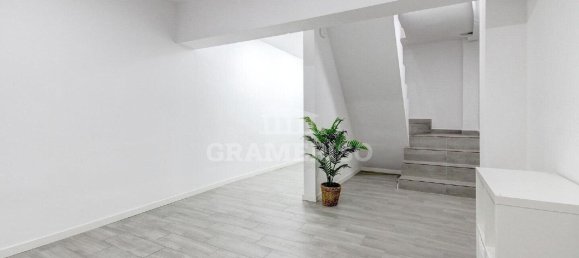  Commercial property in Mollet Del Valles, Spain No. 164019 2