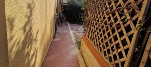 5 rooms Apartment in Orbetello, Italy No. 119428 4