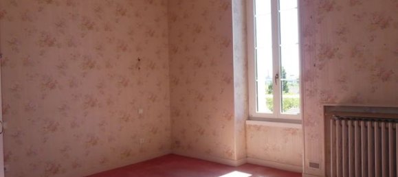 3 bedrooms Apartment in Le Creusot, France No. 359975 3