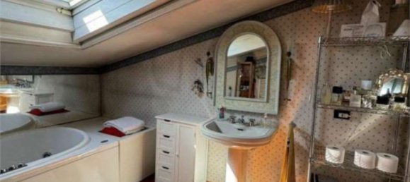 Квартира с 4 комнатами в Падерно Дуньяно, Италия № 14033 22