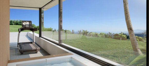 4 bedrooms Villa in Marbella, Spain No. 4711 2