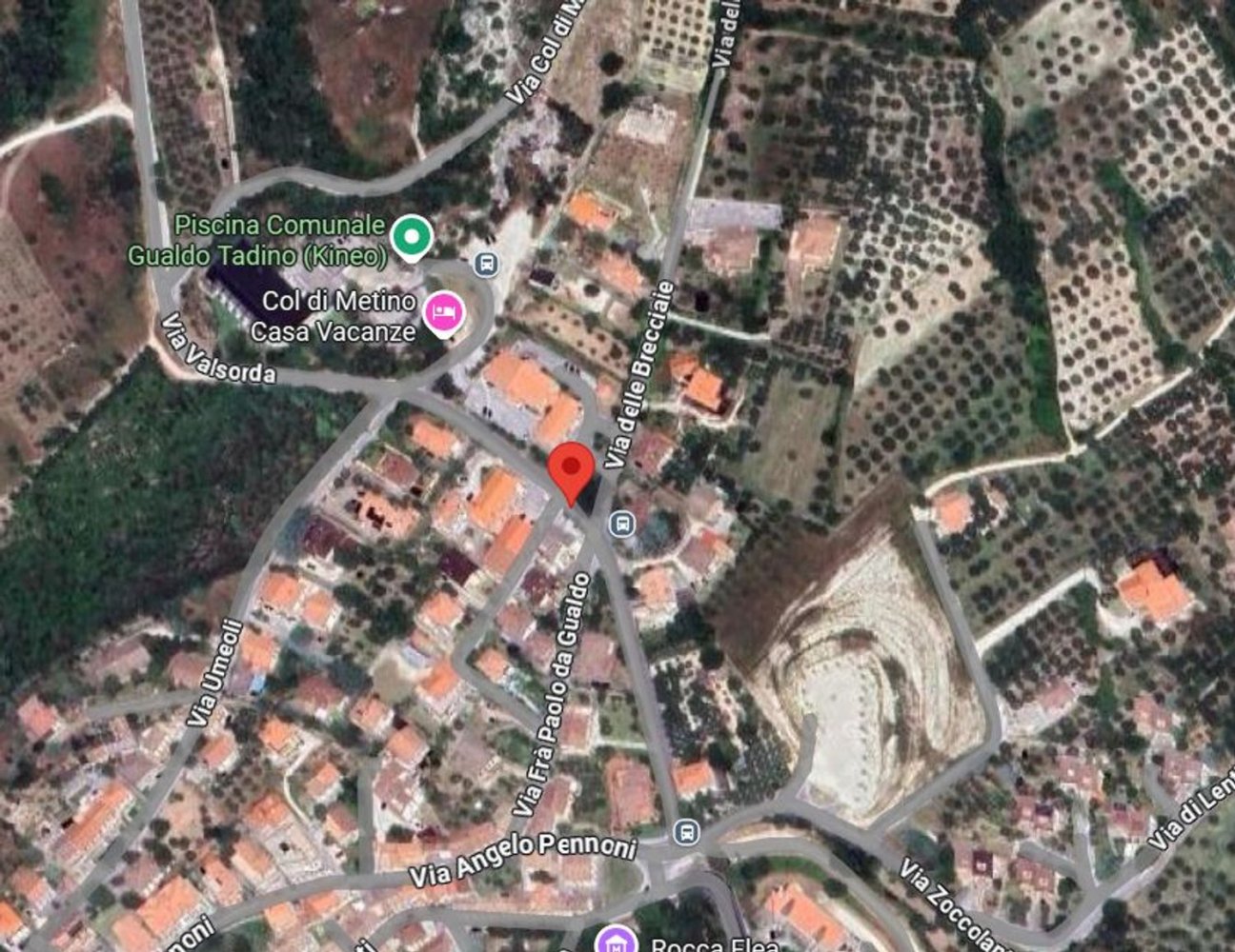 6 rooms Apartment in Gualdo Tadino, Italy No. 34801