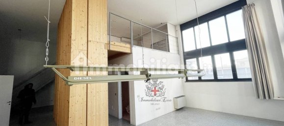 2-salle Bureau à Milan, Italy No. 245632 2