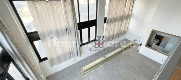 2-salle Bureau à Milan, Italy No. 245632 3