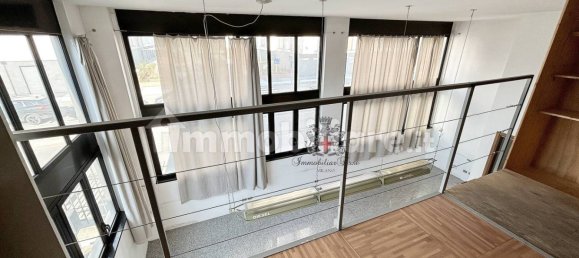 2-salle Bureau à Milan, Italy No. 245632 4