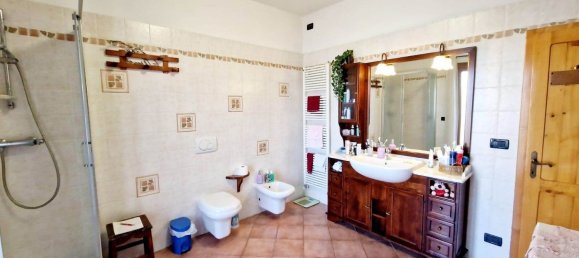 Вилла с 6 комнатами в Лиццано ин Бельведере, Италия № 164334 30