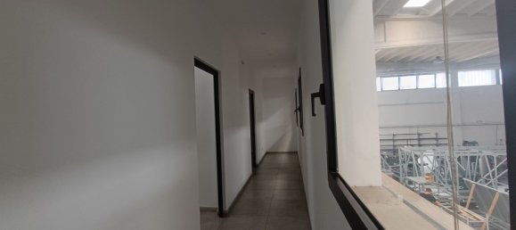 مستودع في Modugno, Italy 1000متر مربع رقم 288652 11