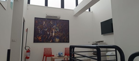 مستودع في Modugno, Italy 1000متر مربع رقم 288652 16