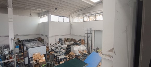 مستودع في Modugno, Italy 1000متر مربع رقم 288652 3