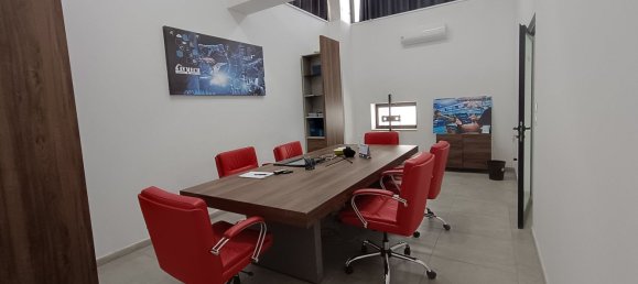 مستودع في Modugno, Italy 1000متر مربع رقم 288652 15