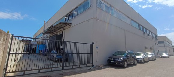 مستودع في Modugno, Italy 1000متر مربع رقم 288652 2