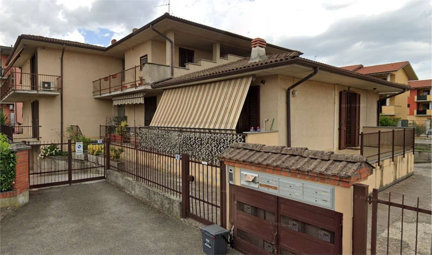 Квартира с 2 комнатами в Травако Сиккомарио, Италия № 180238