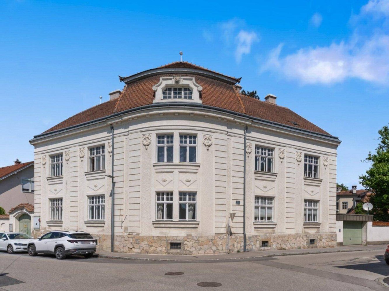14-Zimmer Stadthaus in Wiener Neustadt, Austria, Nr. 211322