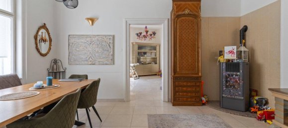 14-Zimmer Stadthaus in Wiener Neustadt, Austria, Nr. 211322 3