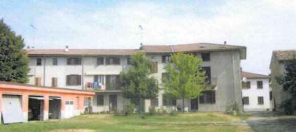 3 rooms Apartment in Voghera, Italy No. 182267 3