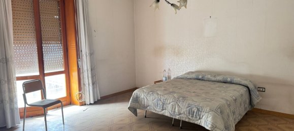 9 bedrooms House in Cimitile, Italy No. 347455 3