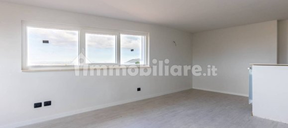 2 Schlafzimmer Wohnung in Gallicano nel Lazio, Italy, Nr. 61444 11
