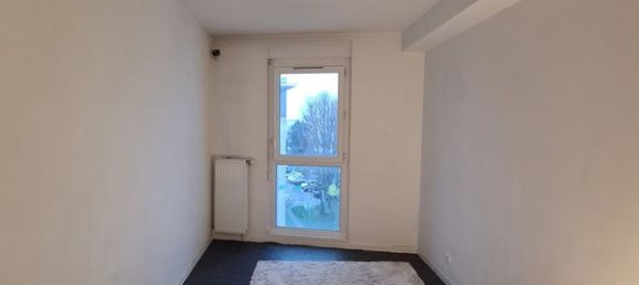 3 Schlafzimmer Doppelhaus in Bobigny, France, Nr. 176161 6