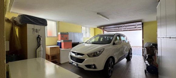 Villa de 4 divisões em Madone, Italy N.º 210550 32