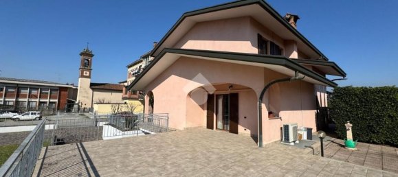 Villa de 4 divisões em Madone, Italy N.º 210550 3