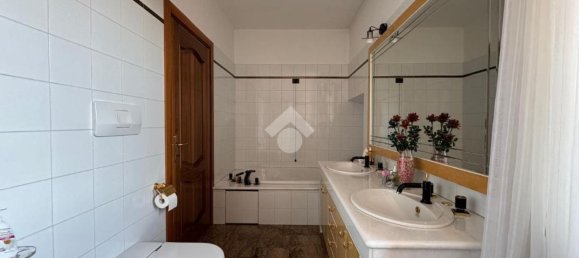 Villa de 4 divisões em Madone, Italy N.º 210550 21