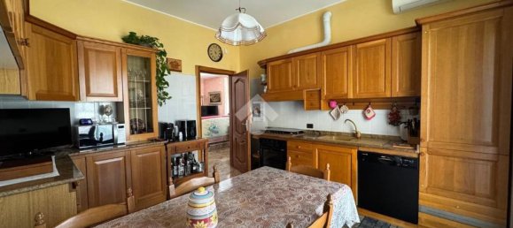 Villa de 4 divisões em Madone, Italy N.º 210550 11