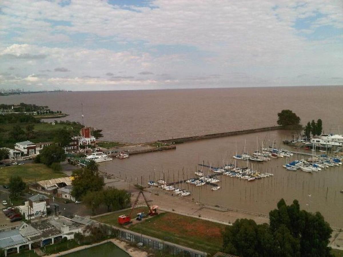 2 bedrooms Apartment in Vicente Lopez, Argentina No. 12489