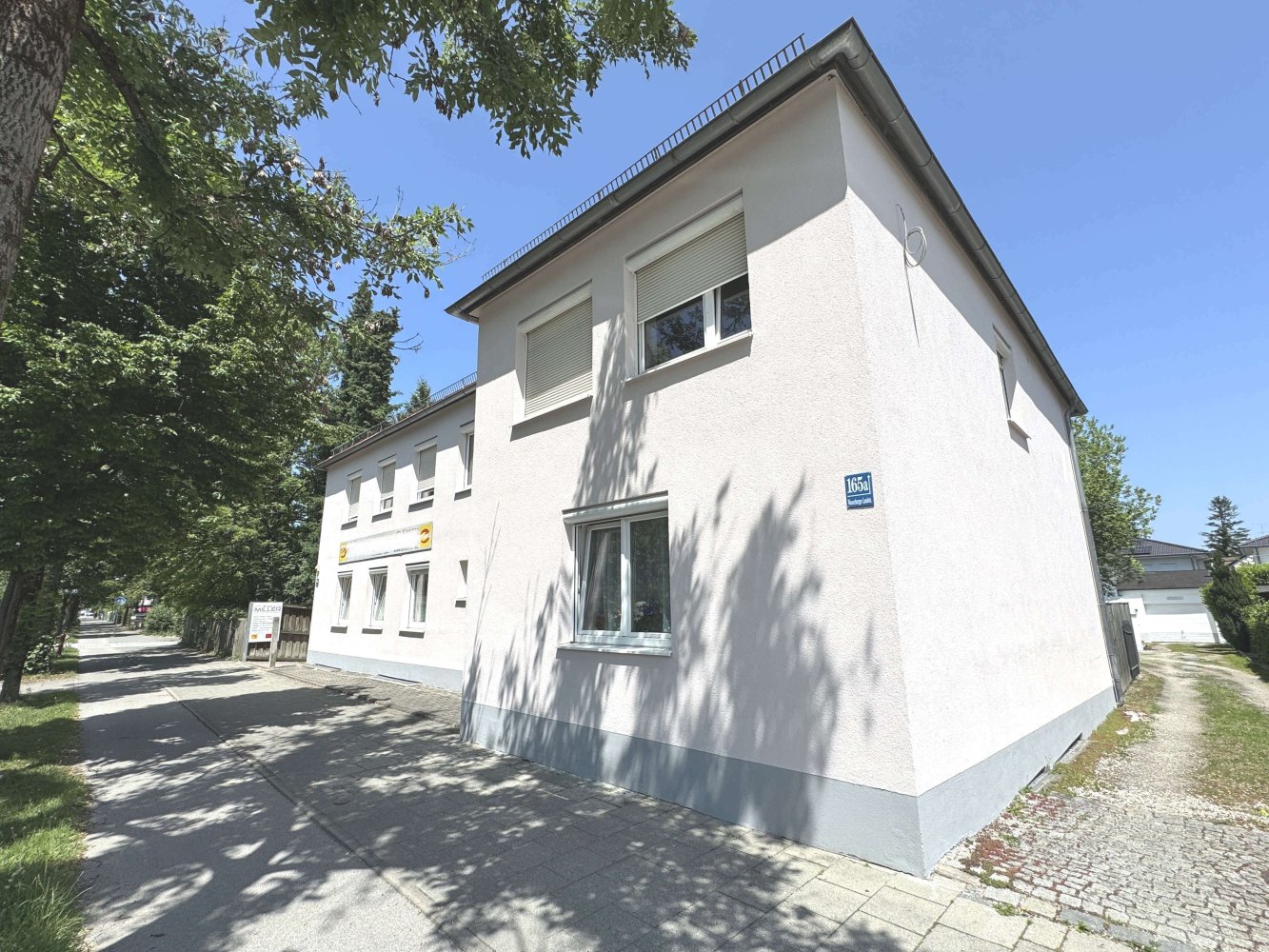 321m² Building in Munich, Germany No. 334150