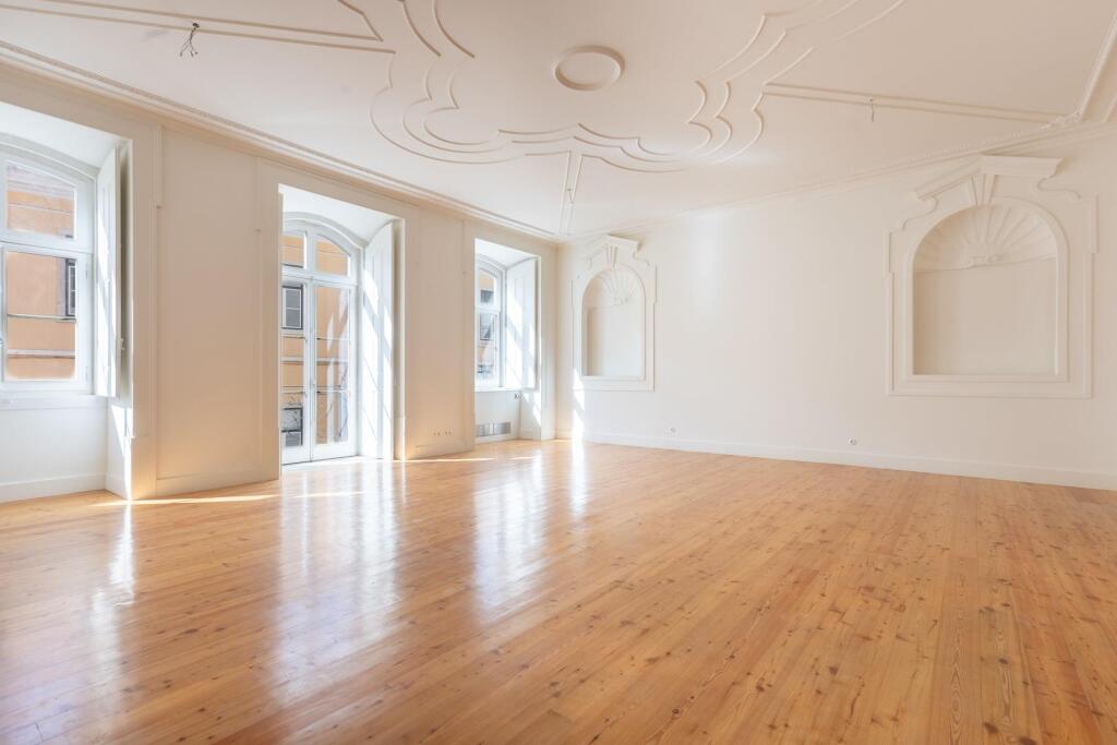 Apartamento de 3 dormitorios en Lisbon, Portugal No. 354928