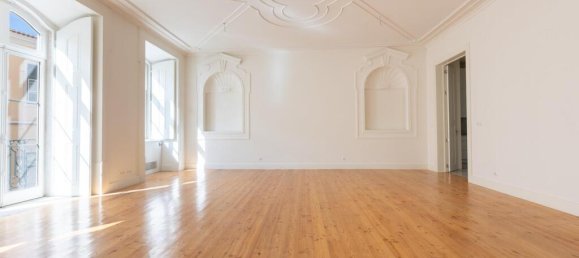 3 Schlafzimmer Wohnung in Lisbon, Portugal, Nr. 354928 2