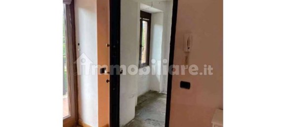 3 bedrooms Apartment in Luino, Italy No. 12970 5