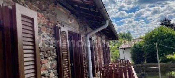 3 bedrooms Apartment in Luino, Italy No. 12970 11