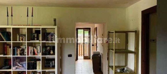 3 bedrooms Apartment in Luino, Italy No. 12970 13