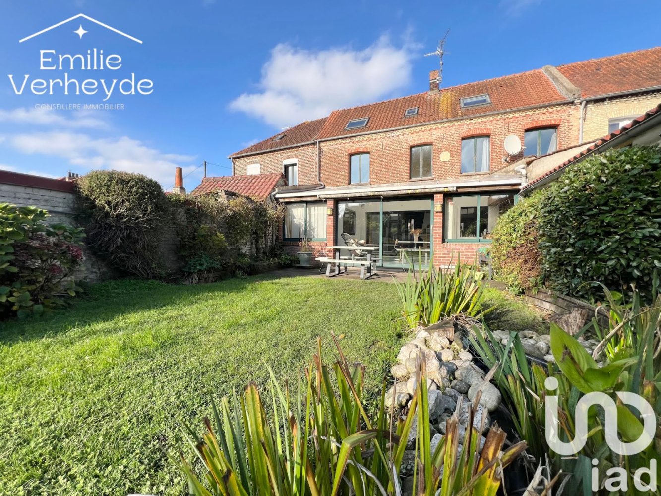 Casa de 7 habitaciónes en Blendecques, France No. 52673