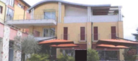 Gewerbliche Immobilie in Borso del Grappa, Italy 302m², Nr. 208364 10